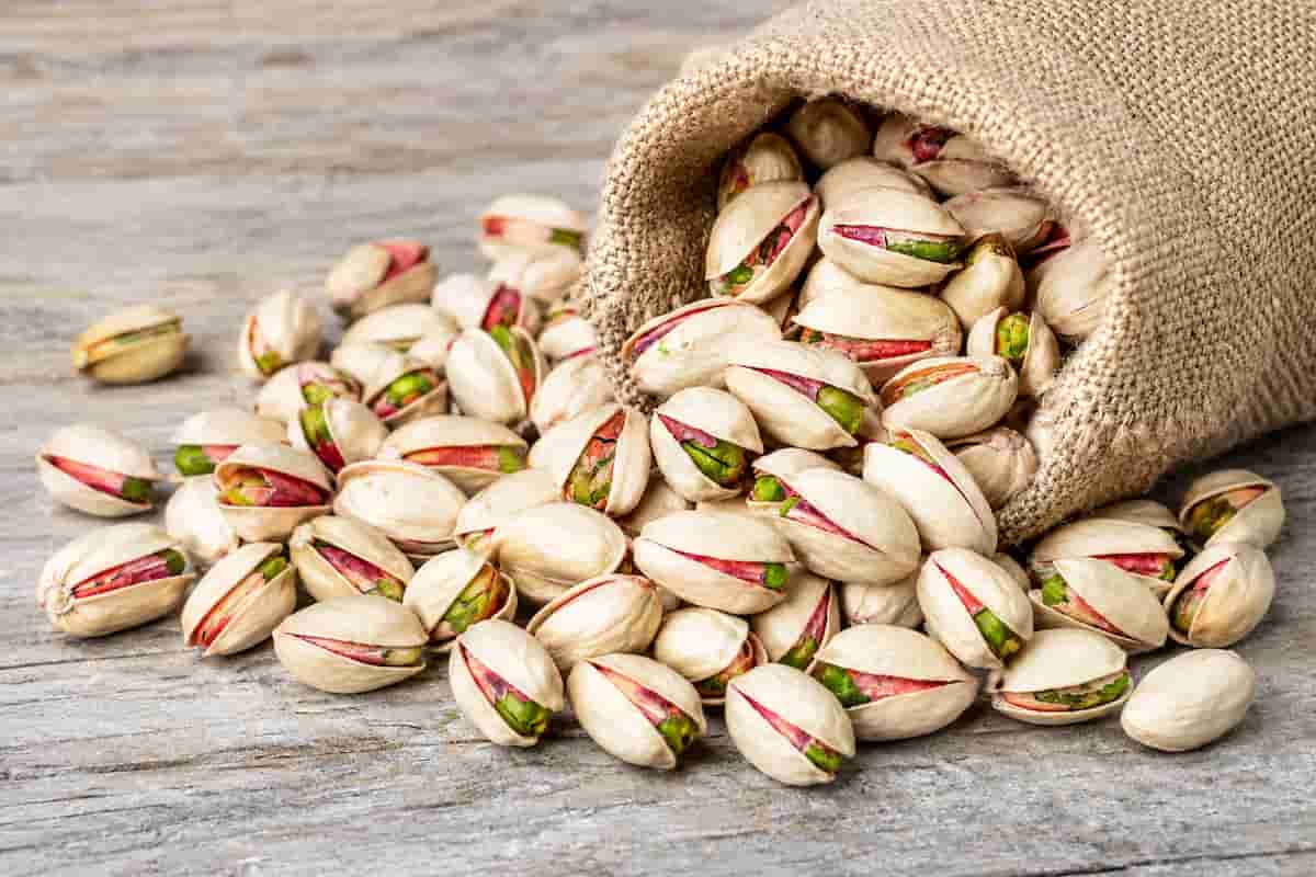 پسته خندان دامغان با کیفیت مرغوب و عطر طبیعی